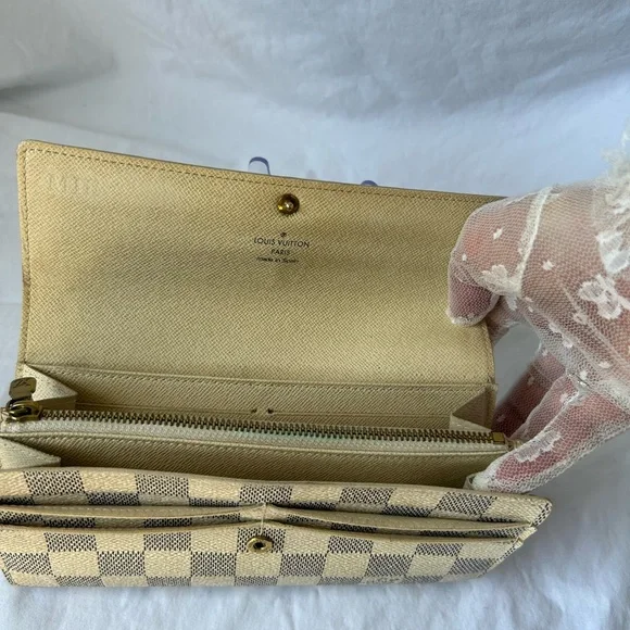 Auth Louis Vuitton Damier Azur Portefeuille Sarah long wallet in box - Picture 5 of 16